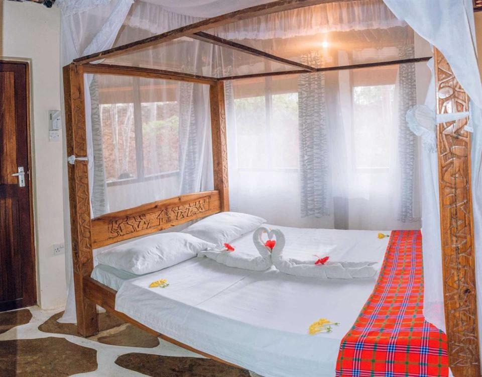 Kijani Cottages Diani Diani Beach Eksteriør billede