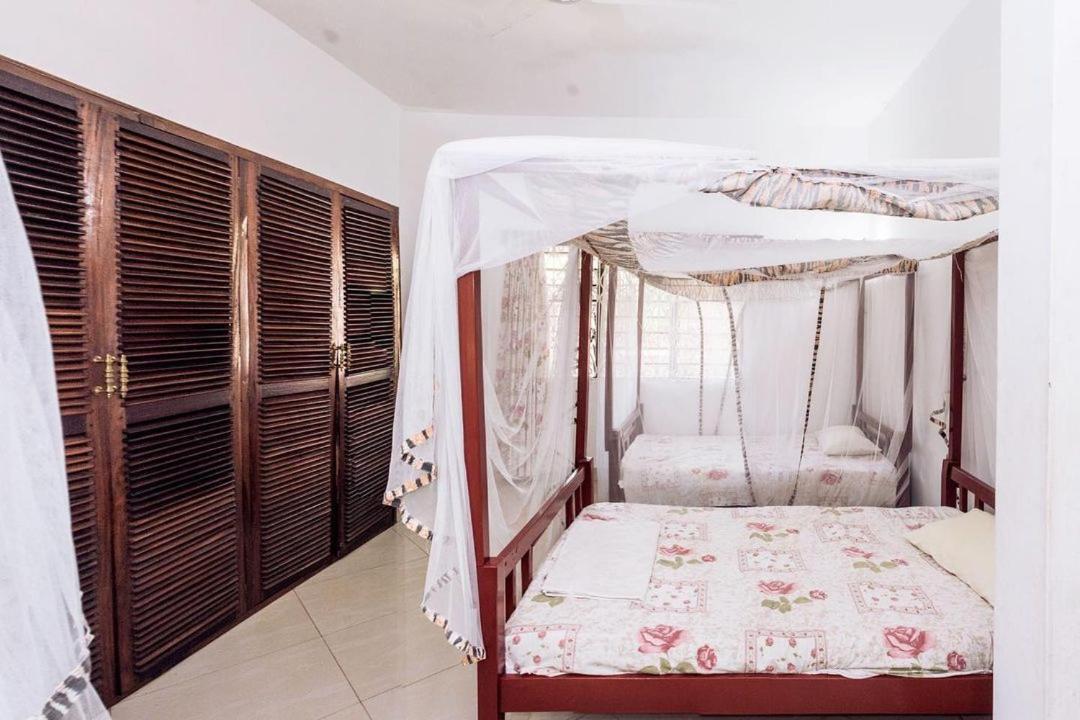 Kijani Cottages Diani Diani Beach Eksteriør billede