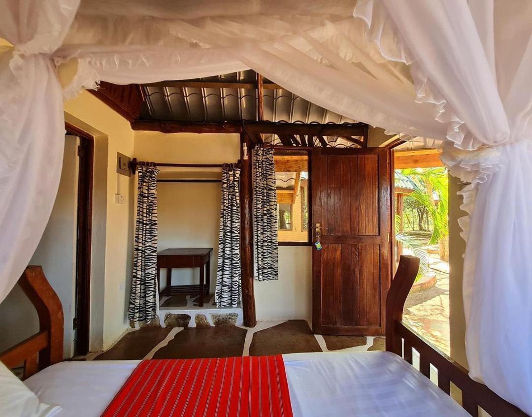 Kijani Cottages Diani Diani Beach Eksteriør billede