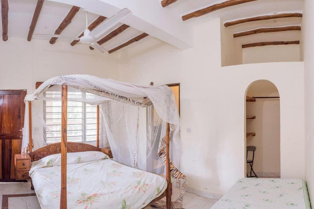 Kijani Cottages Diani Diani Beach Eksteriør billede