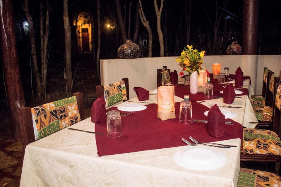 Kijani Cottages Diani Diani Beach Eksteriør billede